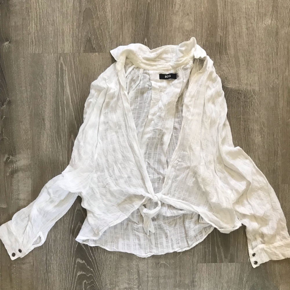BDG tied white shirt